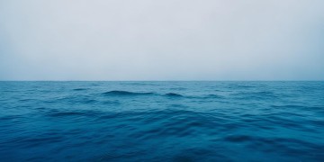 海茫茫地苍苍究竟是哪首歌？