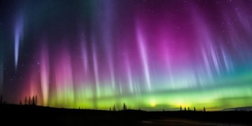 我喜欢极光一路相伴出自哪首歌？